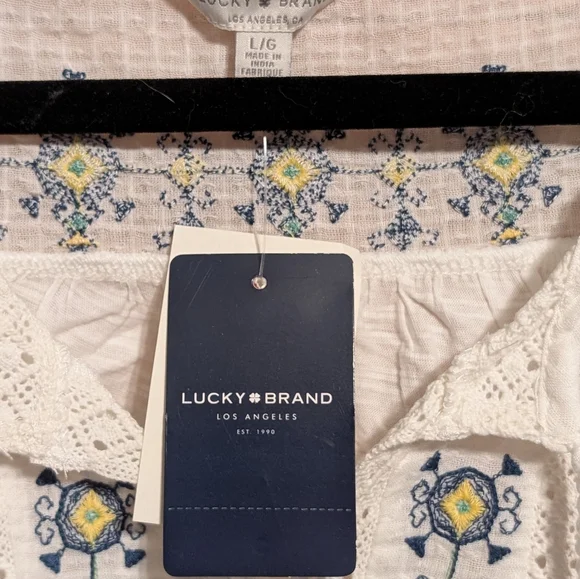 Lucky Brand White and Blue Embroidered Sleeveless Blouse - Picture 2 of 2